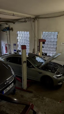 KFZ -Selbsthilfewerkstatt Schrauber Nord