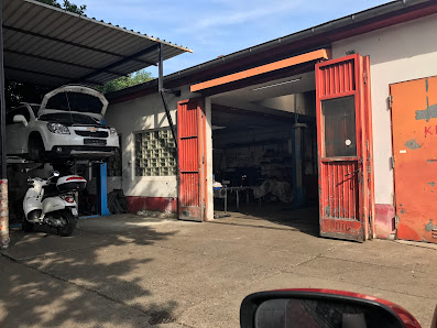 AUTO SERVICE 19