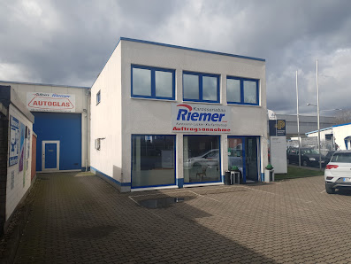 Karosserie- und Lackierzentrum Riemer & Ginaldi GmbH