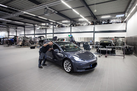 Tesla Approved Bodyshop Witten / Hattingen / Bochum / Dortmund - Unfallreparatur