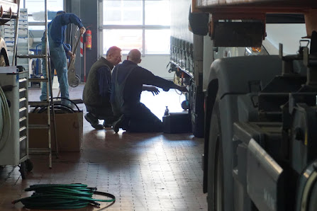 Lunau GmbH Autoreparaturbetrieb
