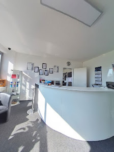 Auto-Center-Maria GmbH & CO.KG Auto Werkstatt / Auto Karosserie Werkstatt / Auto Lackiereiei