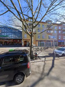 Fahrzeugpflege am Kranoldplatz