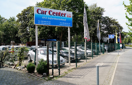 Car Center an der B96 Berlin