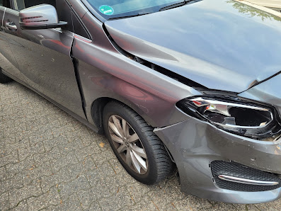 Fahrzeuglackierung Sadiki