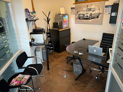 Geyna Autohandel Gbr