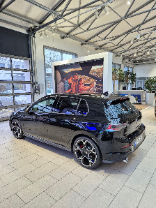 Volkswagen Zentrum - Jacobs Automobile GmbH