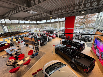 Autohaus in Krefeld Gerding GmbH - Toyota Niederrhein - Toyota Händler