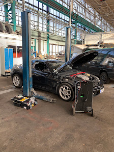 Autoklinik © - Karosserie u. Fahrzeuglackierei Berlin
