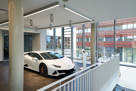 Lamborghini Stuttgart Meilenwerk