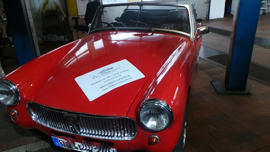 Oldtimer-Reparatur by Jürgen Vihl
