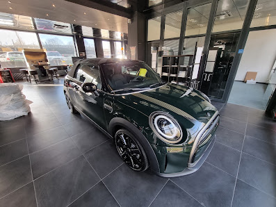 ahg Autohandelsgesellschaft mbH, BMW Vertragshändler, Land Rover und MINI Partner