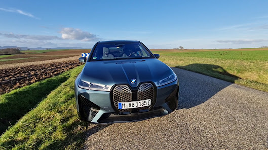 ahg Autohandelsgesellschaft mbH, BMW Vertragshändler, Land Rover und MINI Partner