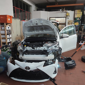 Kfz- und Hobby Mietwerkstatt