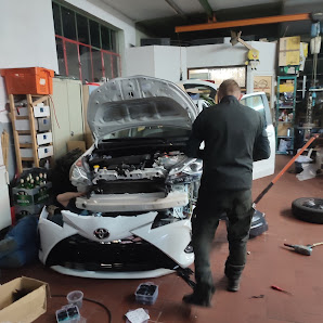 Kfz- und Hobby Mietwerkstatt