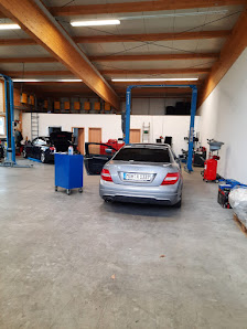 KFZ & Reifenservice Bayerbach