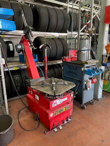 KFZ-Meisterwerkstatt (Globus Baumarkt)