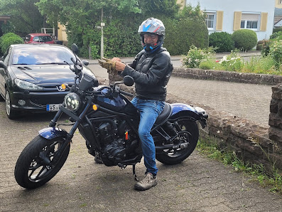 Motorrad und Auto Rolf Buselmeier Honda Motorrad Vertragshändler und Auto Servicepartner