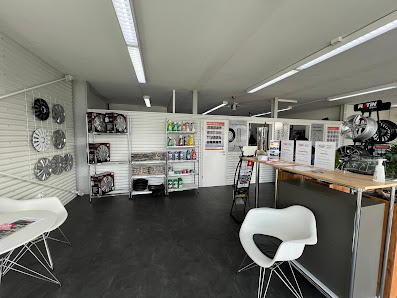 Pneuhage Reifen und Autoservice, ehemalige Autoservicezentrum Reichle