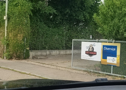 LEO`S GARAGE
