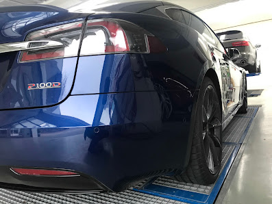CARMONA GmbH - TESLA Body Shop