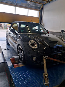 dynamic-automotive GmbH