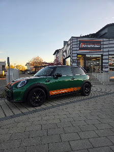 KFZ & ZWEIRADTECHNIK SCHWARZER