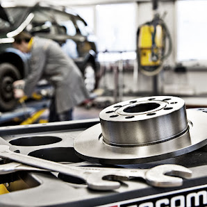 Rund ums Auto Weißer / 1a Autoservice und Reifen 1+ Partner
