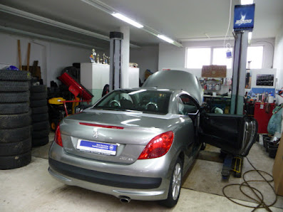Gebrauchtwagenautohaus - f r a n k -