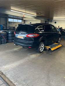 Pneuhage Reifen und Autoservice