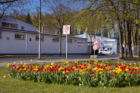 Süß GmbH Karosserie- und Lackierzentrum - Tesla Approved Body Shop