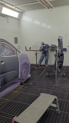 Süß GmbH Karosserie- und Lackierzentrum - Tesla Approved Body Shop