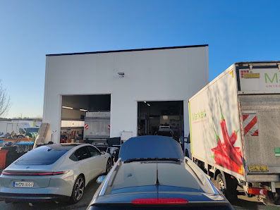 SK MOORFLEET GARAGE