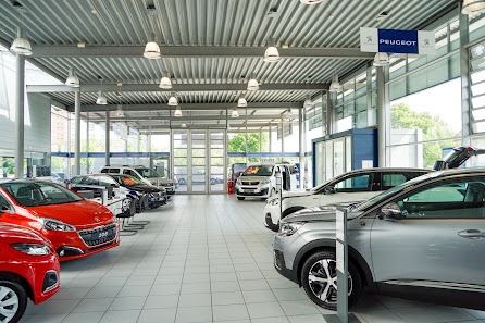 PEUGEOT STELLANTIS &YOU BERLIN WEISSENSEE