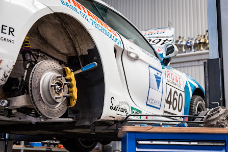 W&S Motorsport GmbH - Kfz-Werkstatt, Motorsport, Equipment