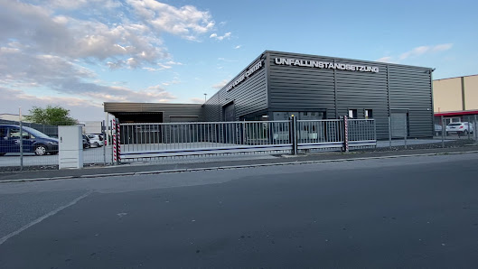 Auto-Lackier-Center & Karosseriefachbetrieb