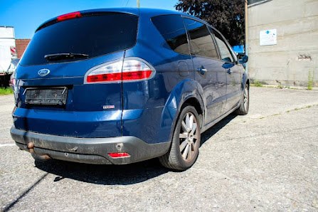 Addin Automobile