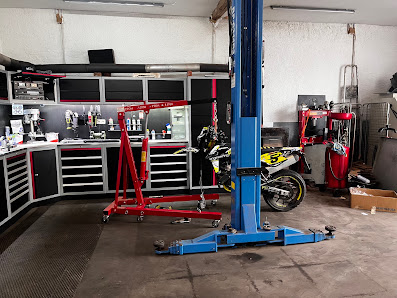 Reifen & KFZ Service Klose mit Mietwerkstatt