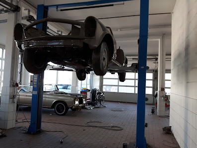 Unfallinstandsetzung von Marklowski GmbH
