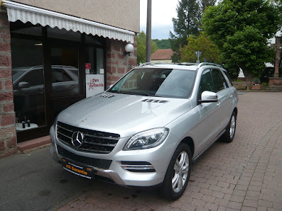 Stern Automobile