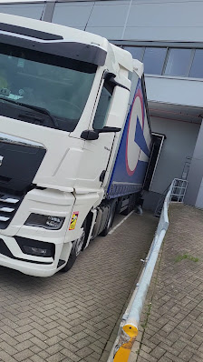 DELLO Logistikzentrum Reinbek