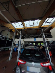Dietl -Schärtl KFZ-Werkstatt Autolackiererei