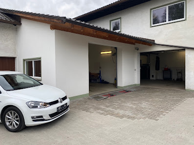 Tom's Garage
