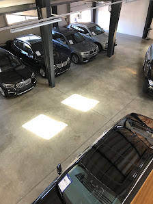 Class Automobile