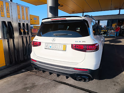 Automobile Tomi GmbH