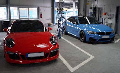 Zerkratzte Felge Bordsteinschäden Reparieren München Audi RS4 RS6 BMW M4 M5 M8 VW R Line