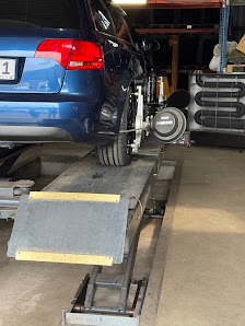 Leber KFZ & Stapler Services