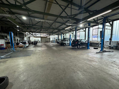 Car World am Ringcenter Hobbywerkstatt Offenbach