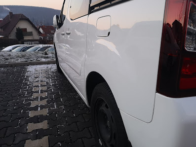 Concetta Rahimi C&R Autoservice