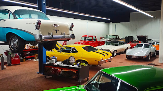 Golden Classic Cars